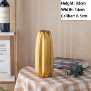 Luxury Europe Gold-plated Ceramic Vase Home Decor Creative Design Porcelain Decorative Flower Vase For Wedding Decoration
