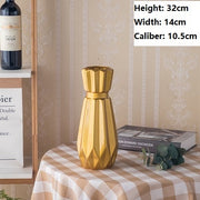 Luxury Europe Gold-plated Ceramic Vase Home Decor Creative Design Porcelain Decorative Flower Vase For Wedding Decoration