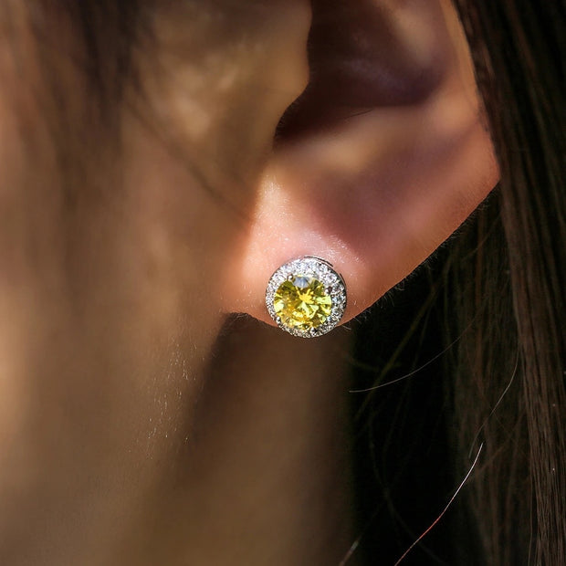 Luxury CZ Stud Earrings For Women Romantic Elegant for Daily Use.