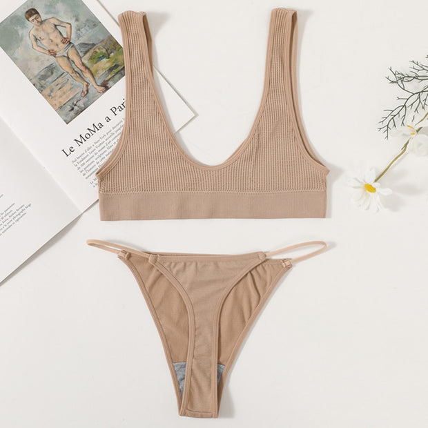 Conjunto de sujetadores sin costuras para mujer, Bralette sin aros, ropa interior de Bikini, tangas de cintura baja, Tops lisos con escote, lencería Sexy